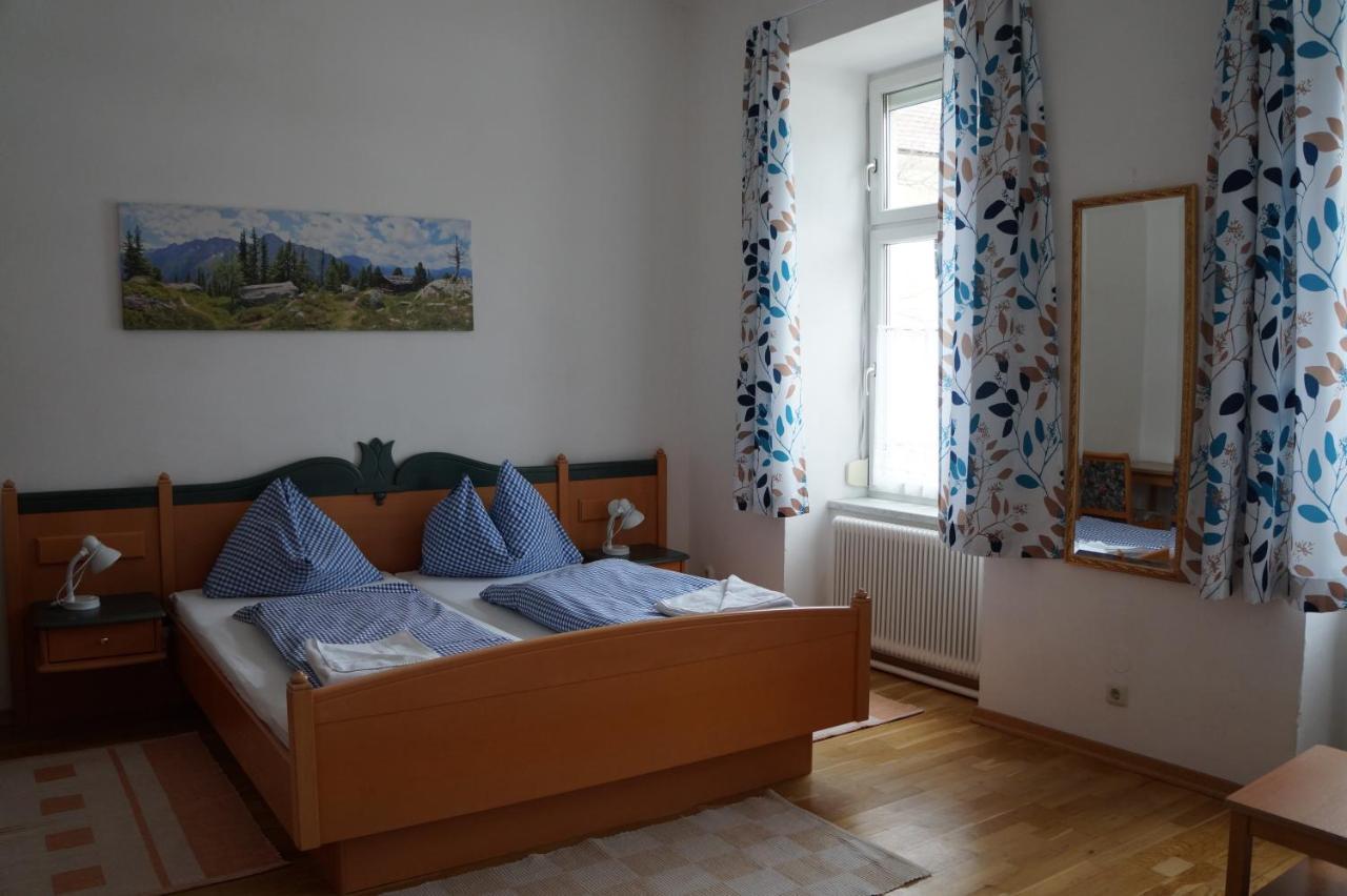 Luise Wehrenfennig & Haus Eva Hotel Bad Goisern Kamer foto