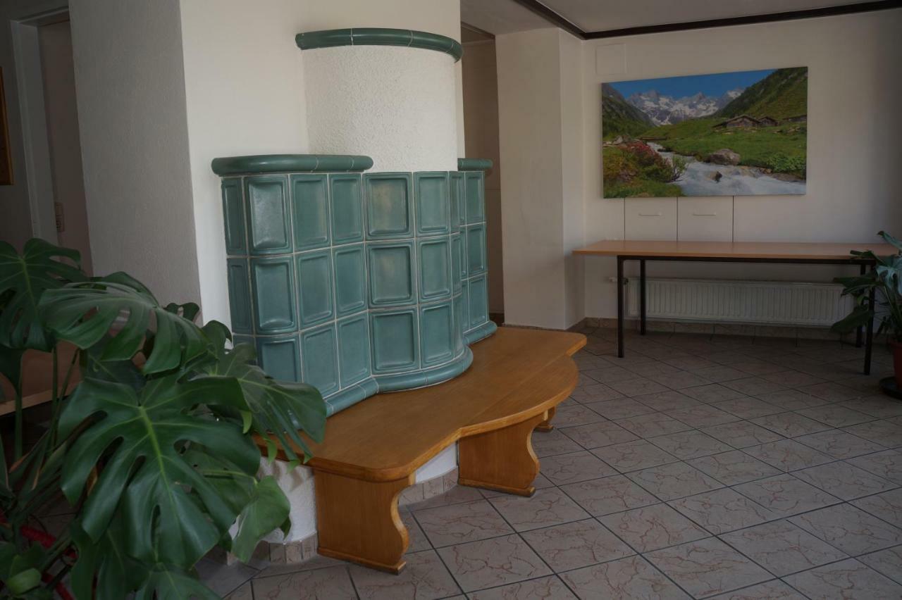 Luise Wehrenfennig & Haus Eva Hotel Bad Goisern Buitenkant foto